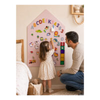MagneKids Magnetická nástenná tabuľa Domček Staroružová 70 x 44 cm – náhľad 2